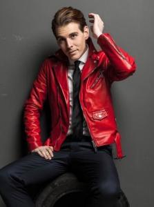 詹姆斯·奥夫斯的照片