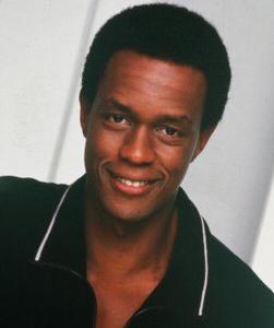 凯文·彼得·豪尔的照片