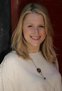 麦米·古默的照片