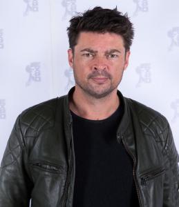 卡尔·厄本的照片