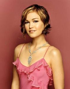 朱丽娅·斯蒂尔斯的照片