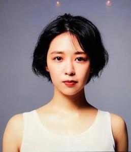 吉谷彩子的照片