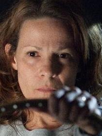 招魂 美国版里的卡洛琳·佩伦角色剧照