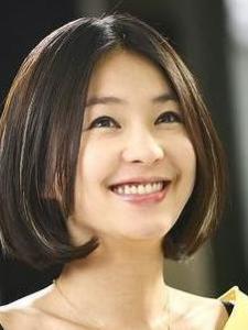 范嘉嘉角色图片