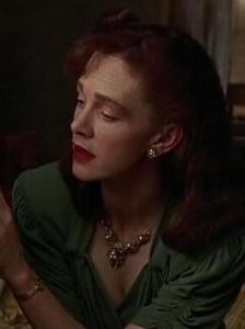 巴顿·芬克里的奥黛丽·泰勒角色剧照