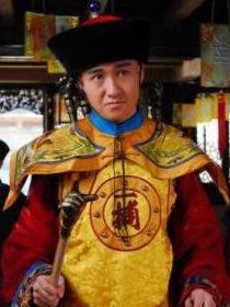 福尔摩角色图片