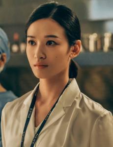 何溶月&nbsp;角色图片