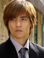 深情密码里的戚伟易角色剧照