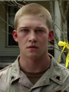 比利·林恩角色图片